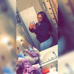 Meet your Posher, Connie mac